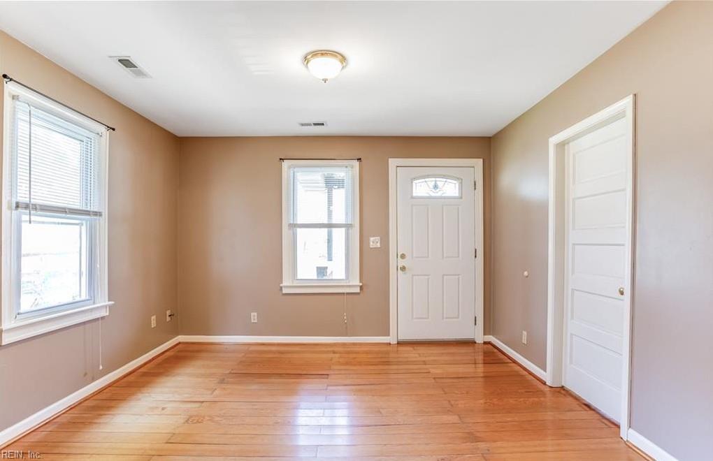 1804 Portlock Rd Property Photo 4