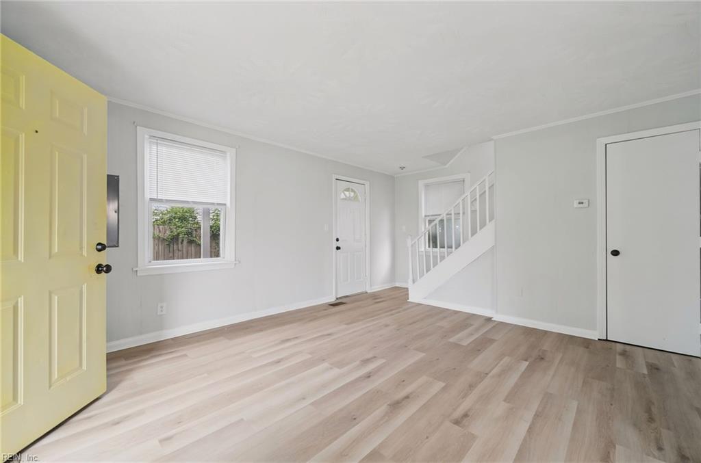 1512 Rolfe Pl Property Photo 5