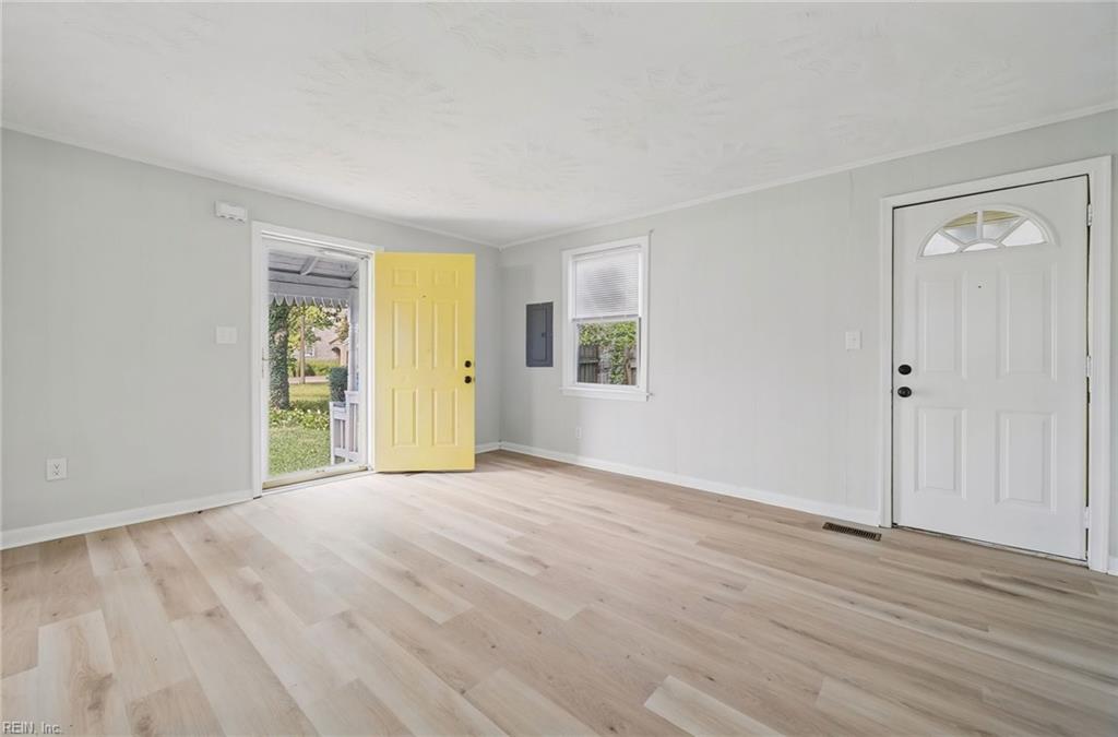 1512 Rolfe Pl Property Photo 7