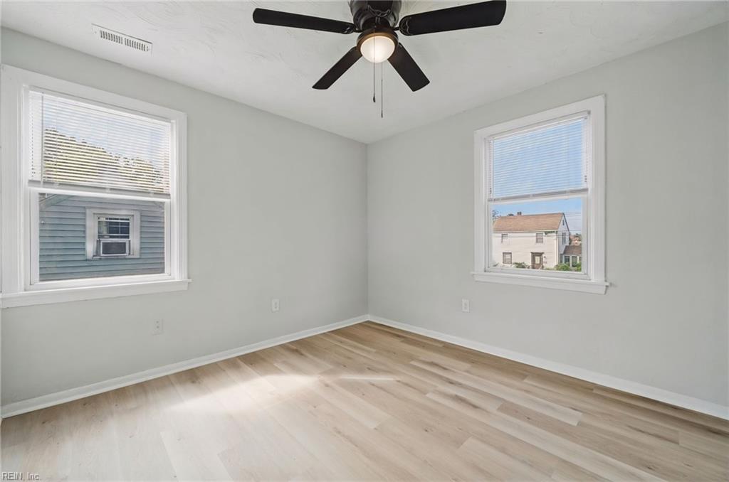 1512 Rolfe Pl Property Photo 14