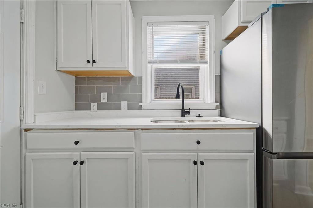1512 Rolfe Pl Property Photo 18