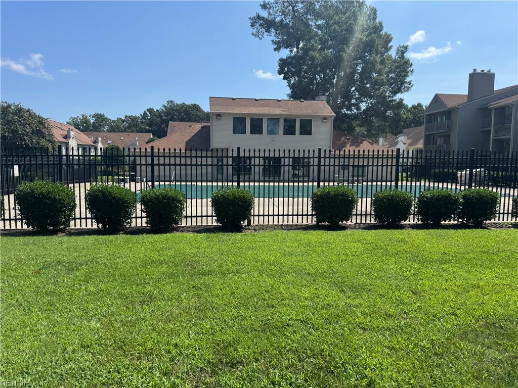 566 Candle Ln Property Photo 8
