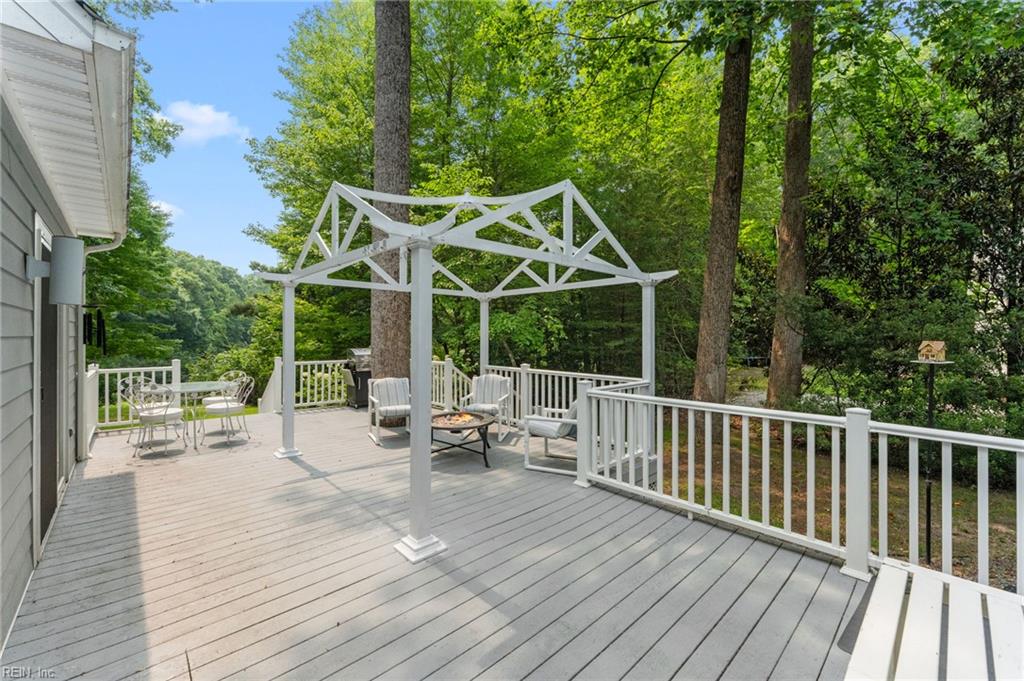 974 Wilton Coves Dr Property Photo 37