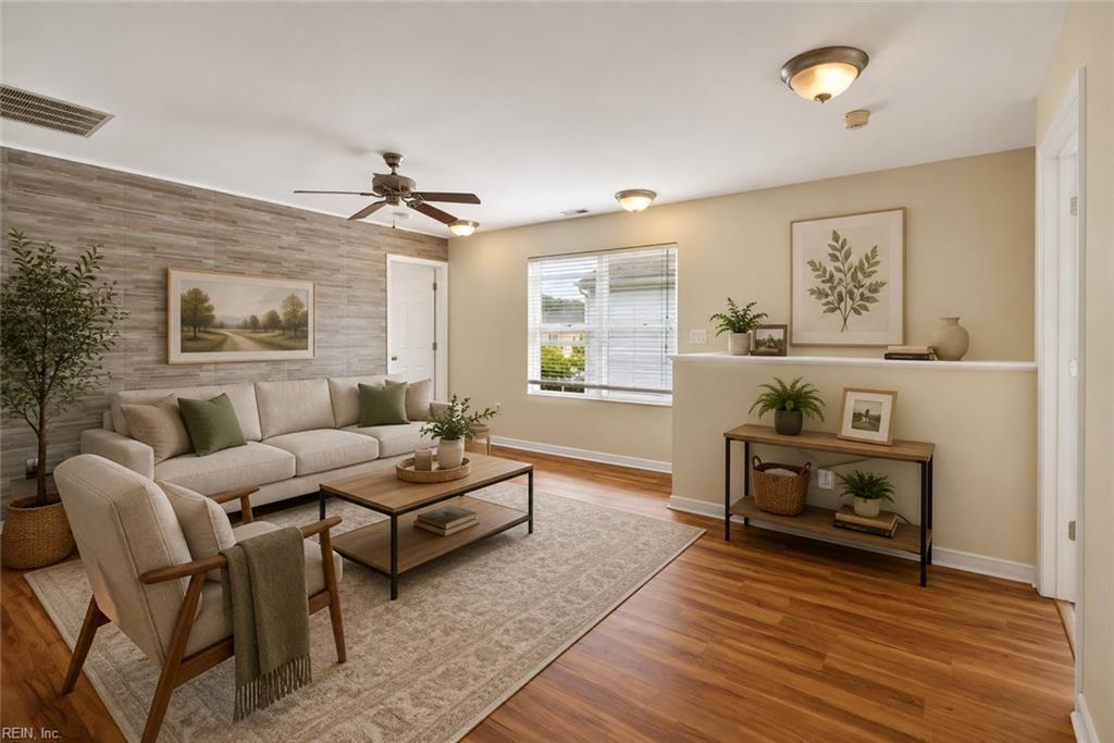 114 Cotswold Ct Property Photo 8