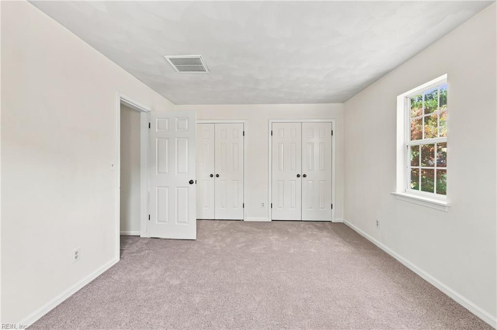 604 Winscott Ct Property Photo 3