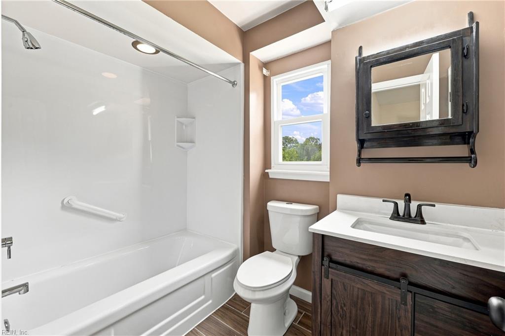 604 Winscott Ct Property Photo 7