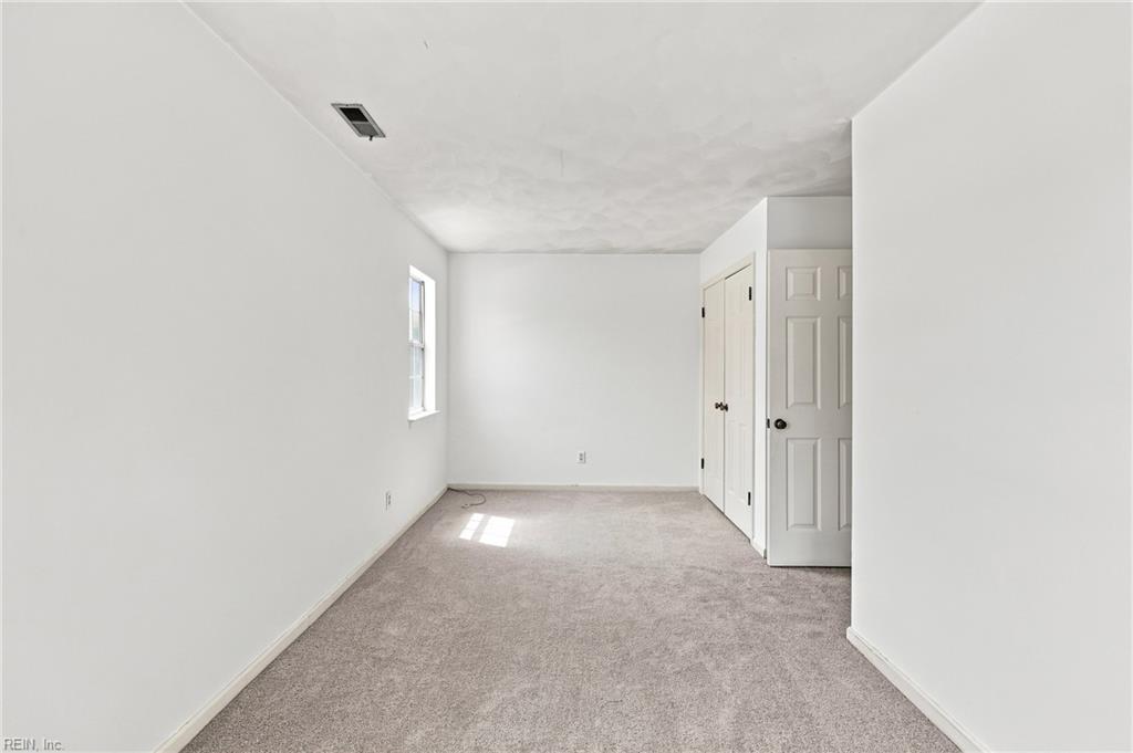 604 Winscott Ct Property Photo 13