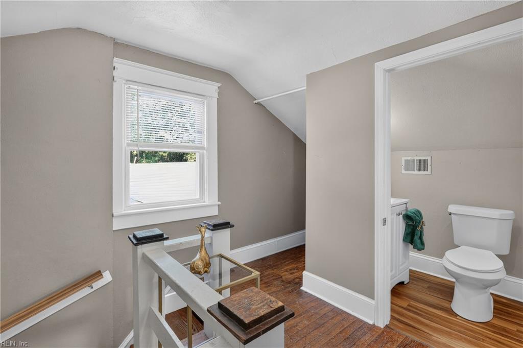 1400 Melrose Pw Property Photo 33
