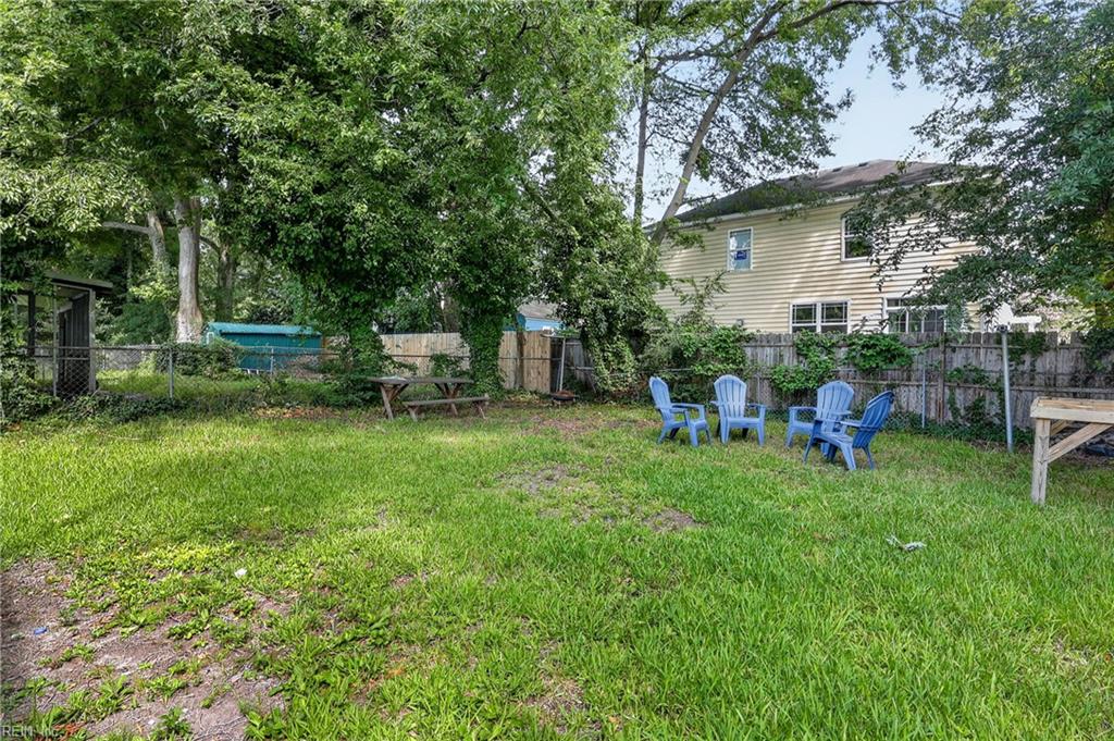 1400 Melrose Pw Property Photo 46