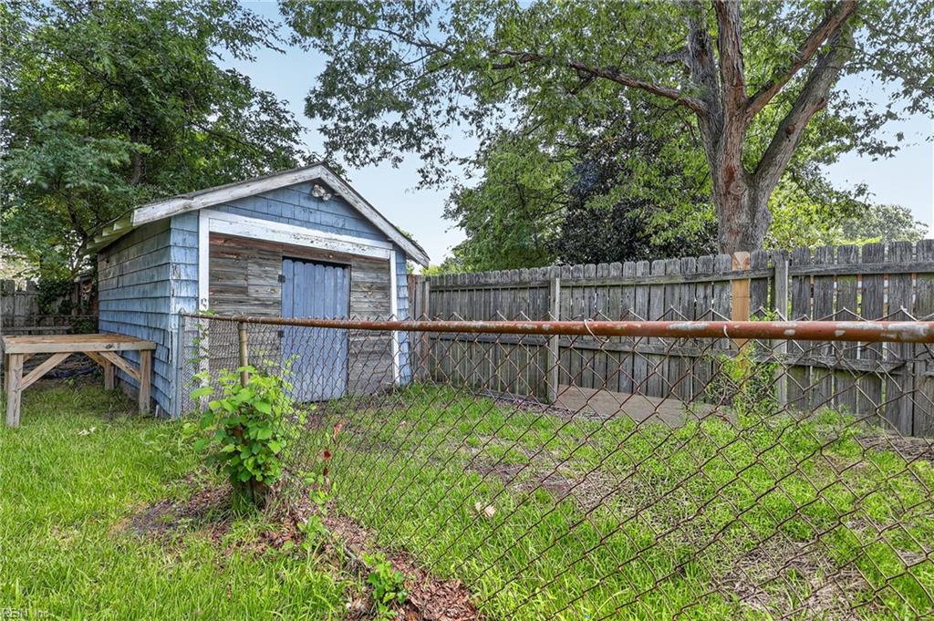 1400 Melrose Pw Property Photo 47