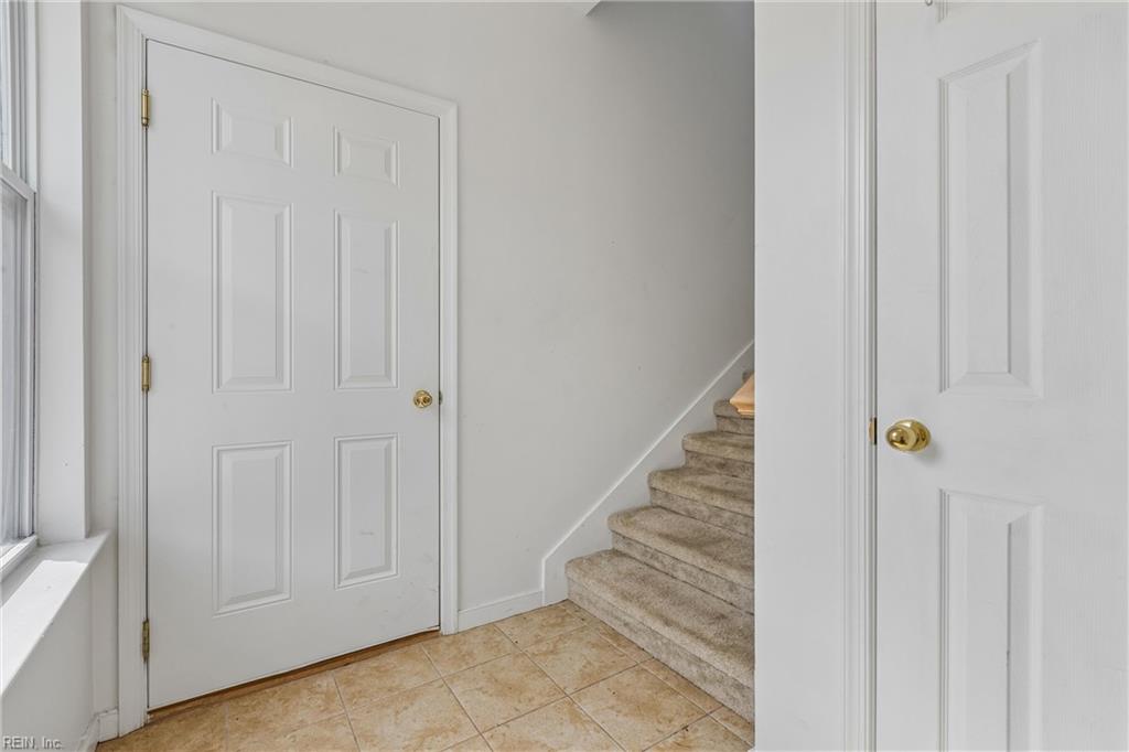 706 River Rock Way Property Photo 4