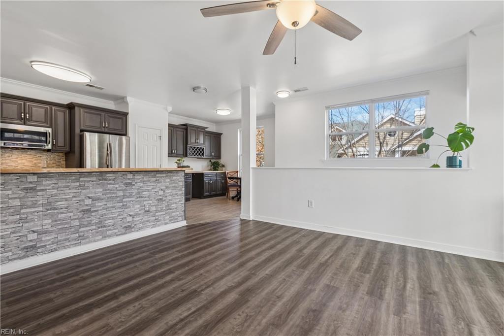 706 River Rock Way Property Photo 19
