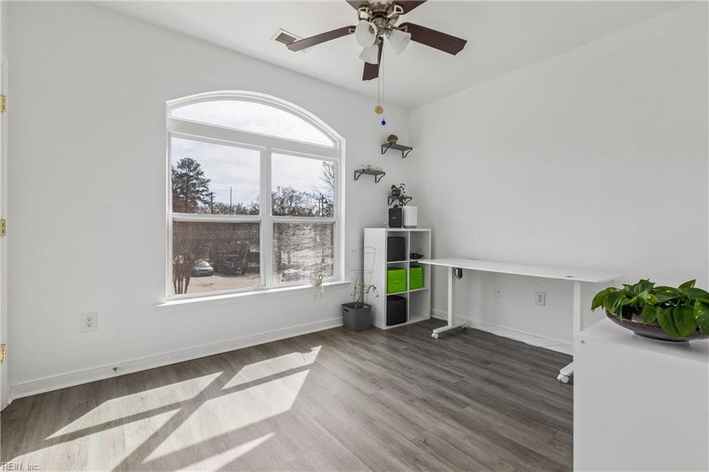 706 River Rock Way Property Photo 23