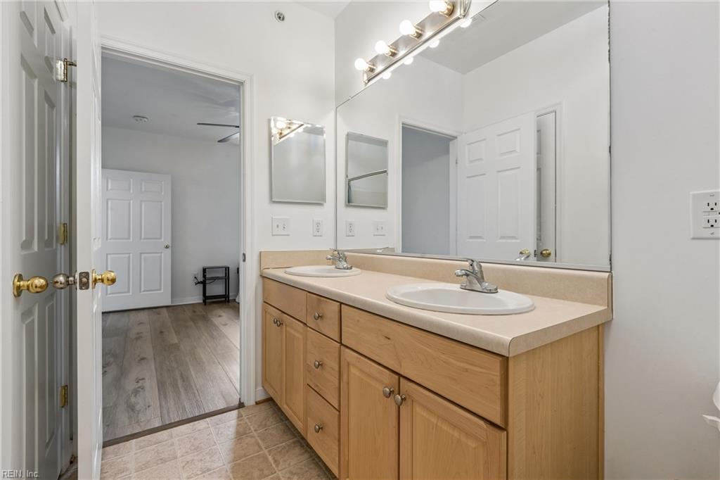 706 River Rock Way Property Photo 31