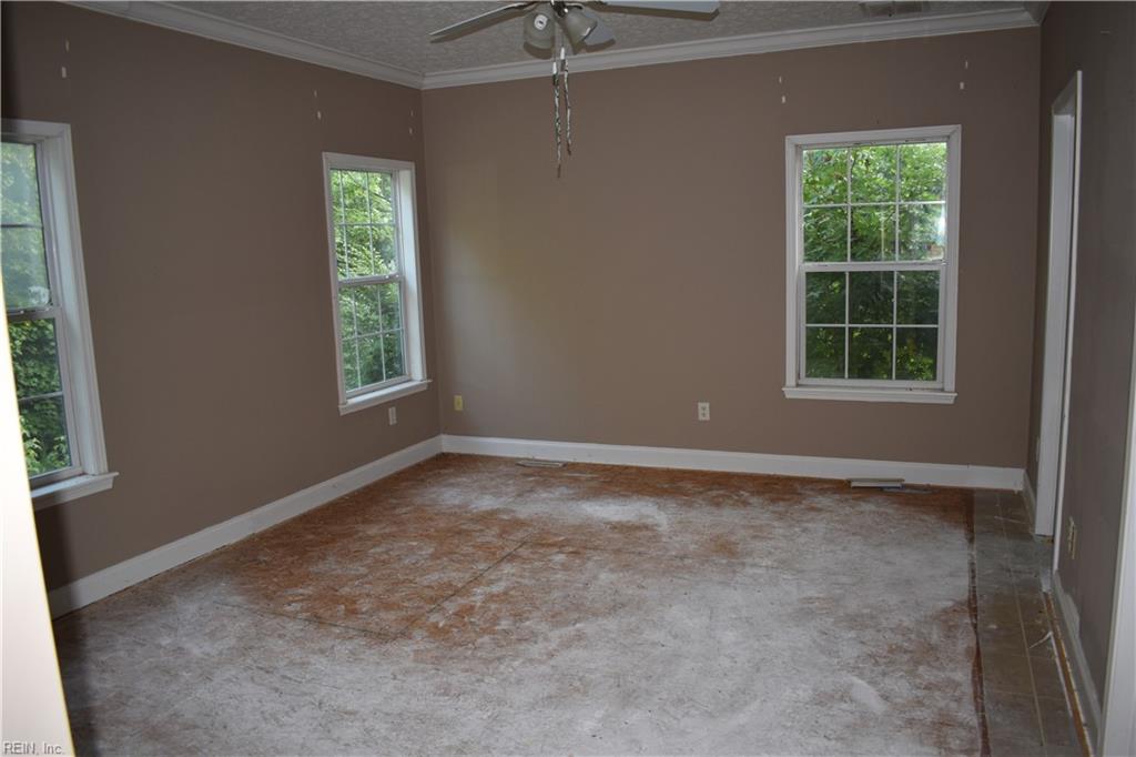 6250 Farmers Dr Property Photo 8