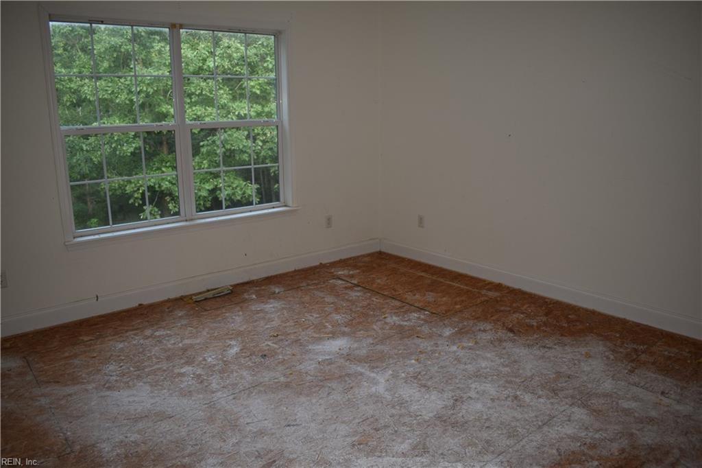 6250 Farmers Dr Property Photo 14