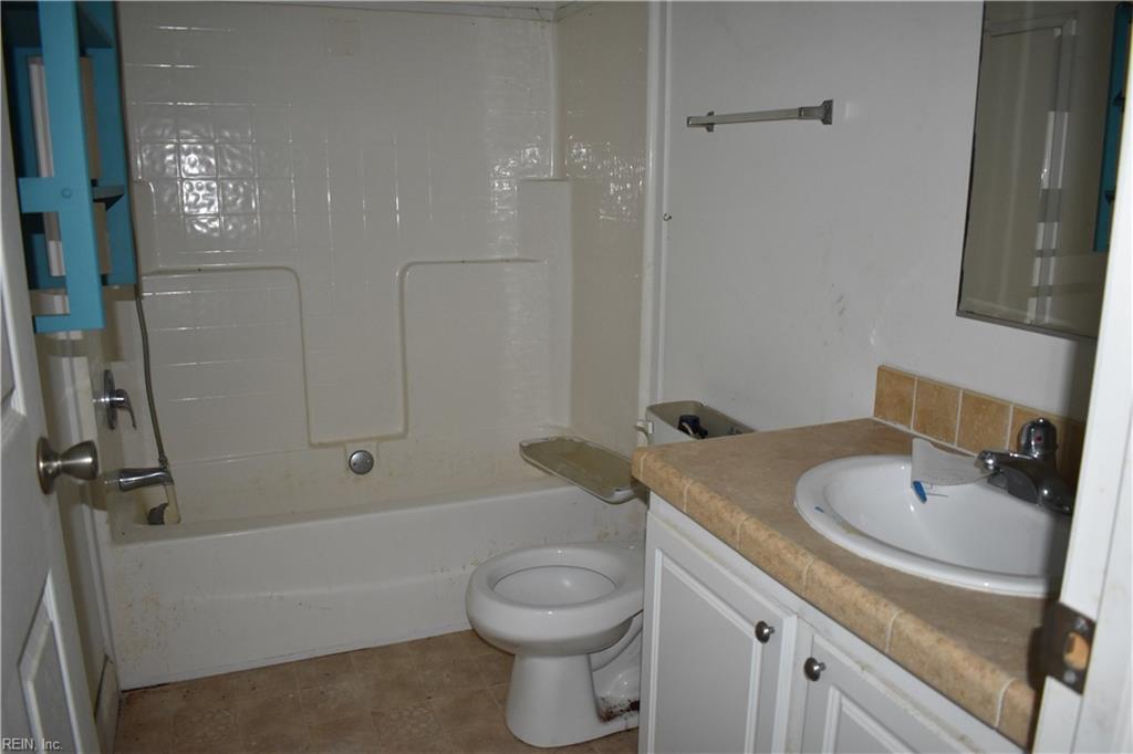 6250 Farmers Dr Property Photo 20