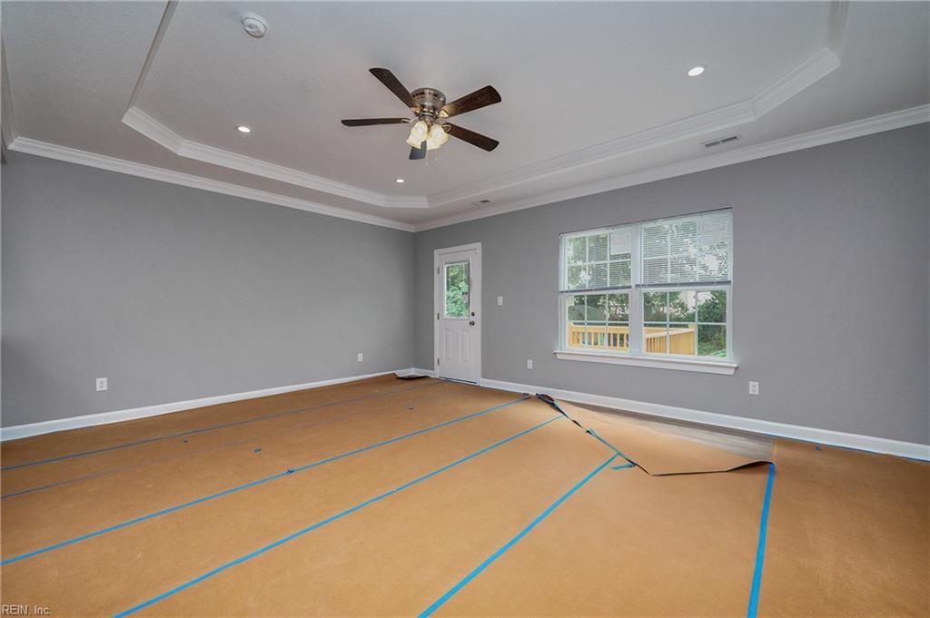 4108 Scott St Property Photo 11