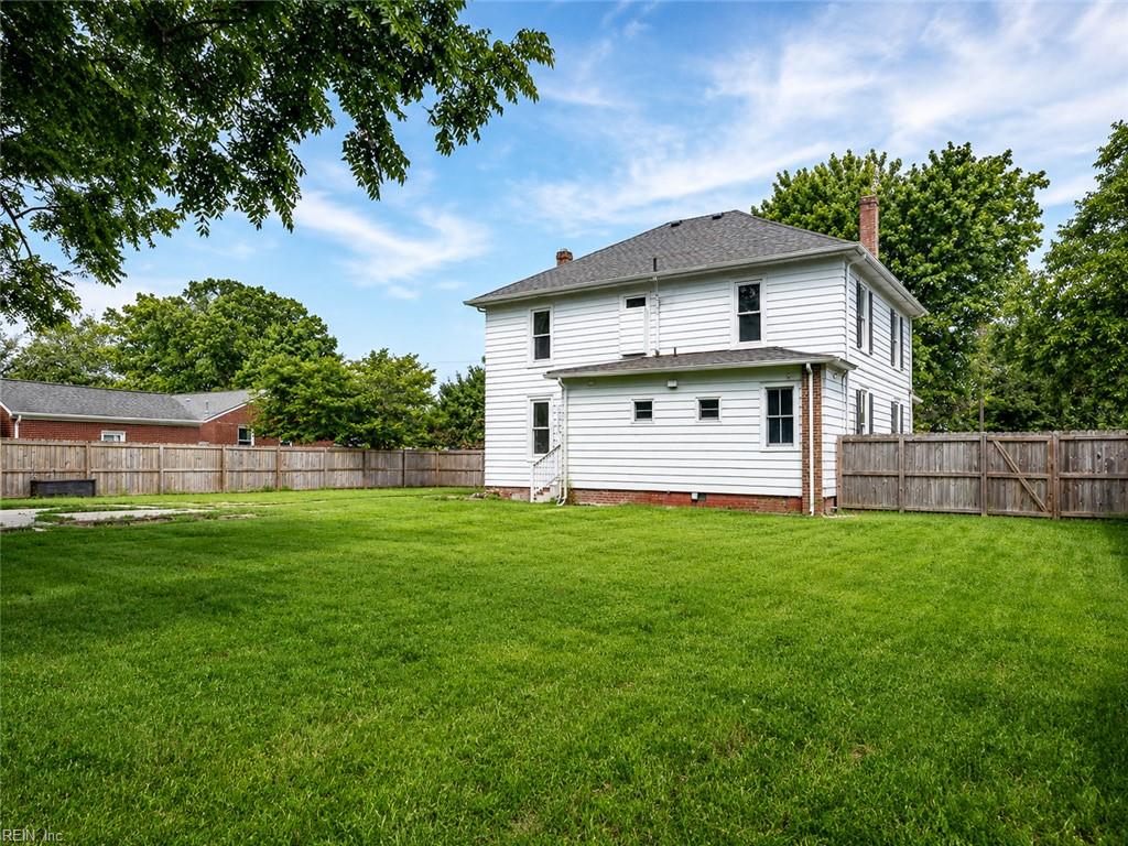 498 Romayne Dr Property Photo 4