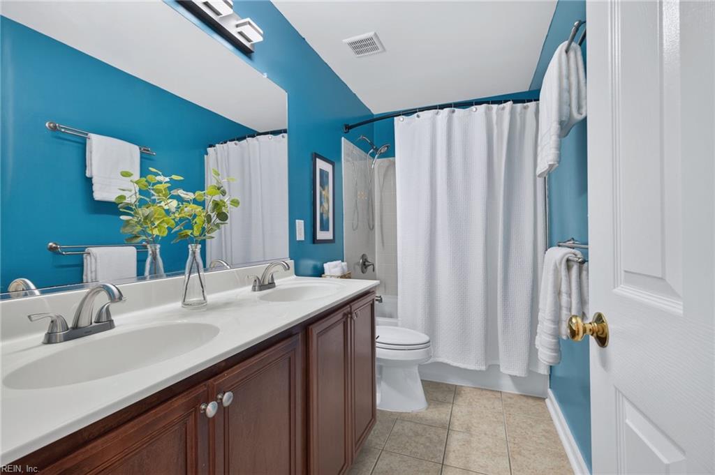 236 Grandville Arch Property Photo 36