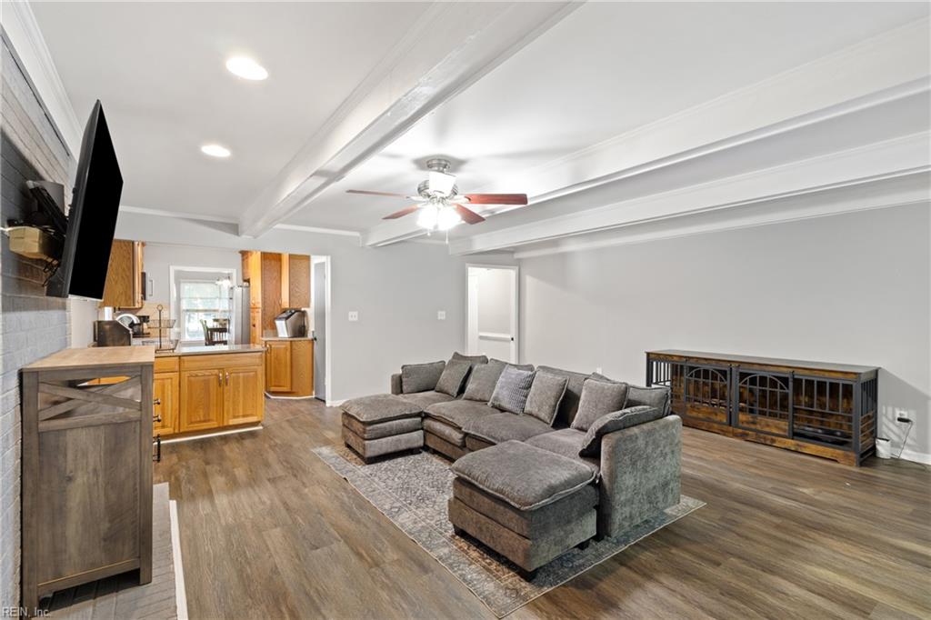 9614 Spring Branch Dr Property Photo 14