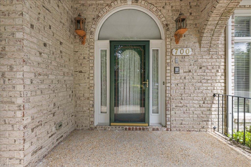 700 Old Fields Arch Property Photo 5
