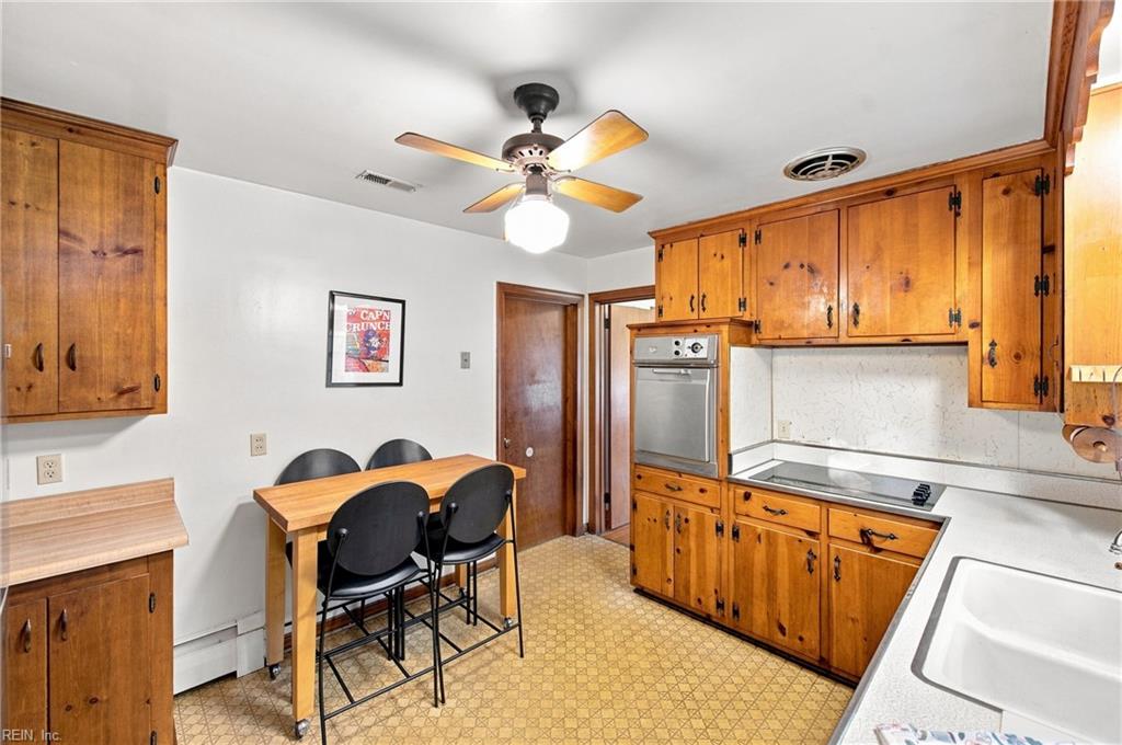 5 Timberline Cres Property Photo 11