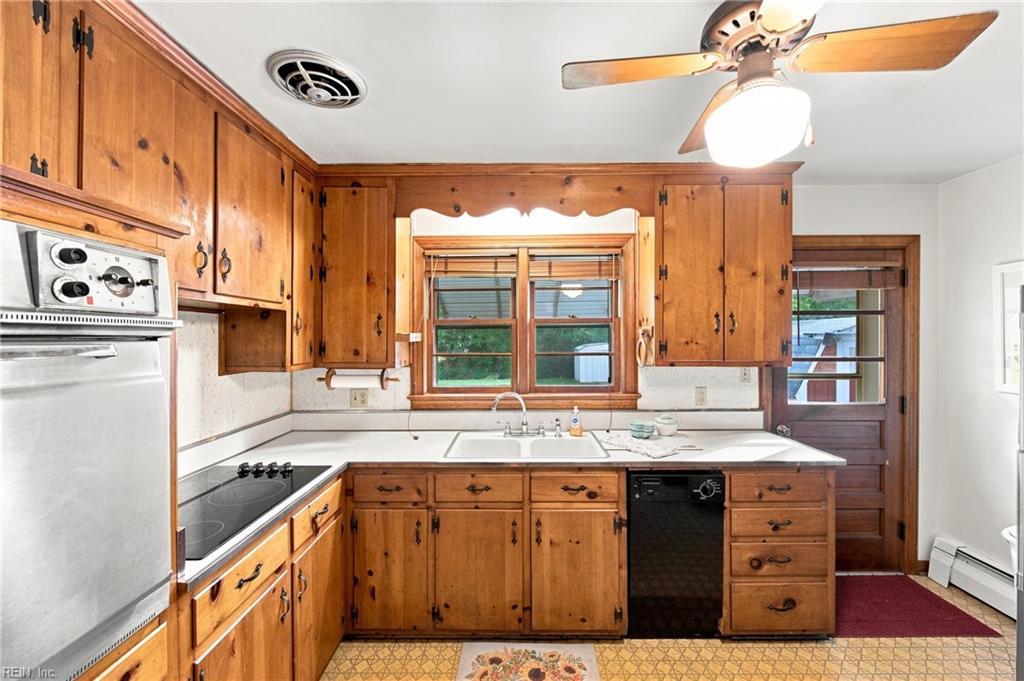 5 Timberline Cres Property Photo 13