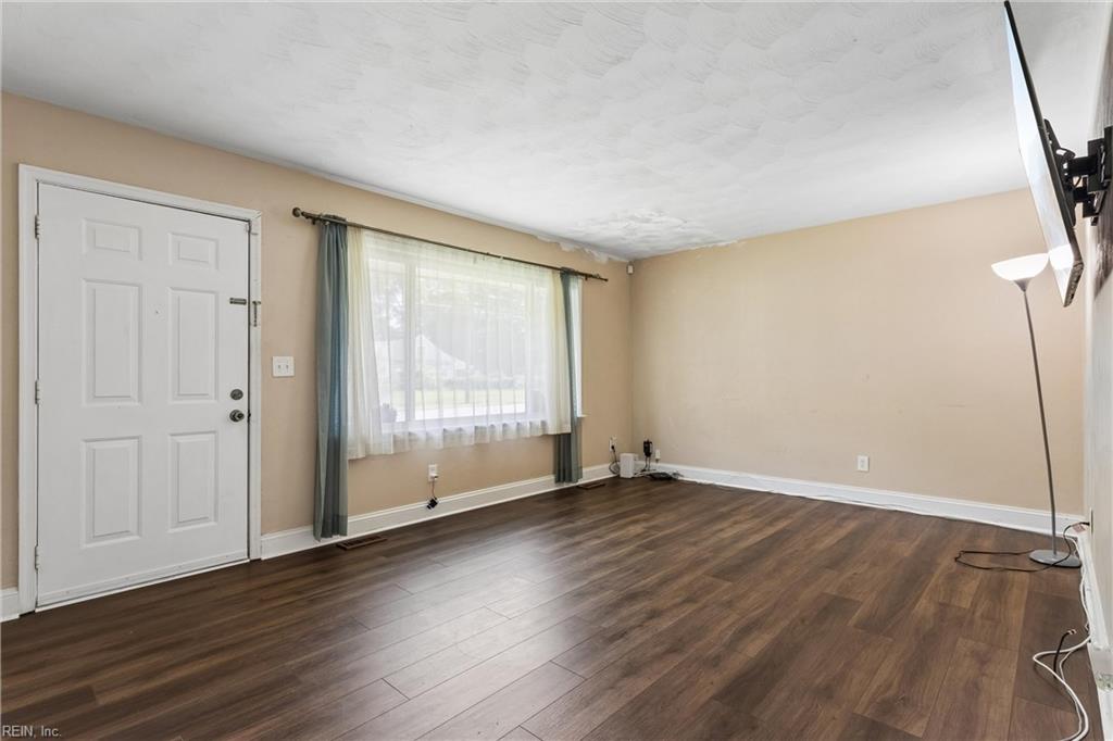 3501 Shell Rd Property Photo 10