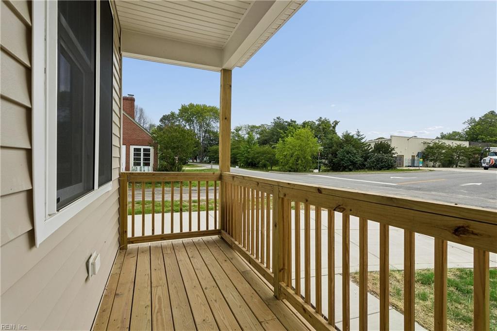 108 Wickre St Property Photo 6