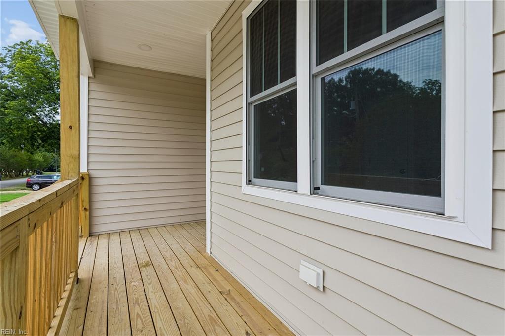 108 Wickre St Property Photo 8