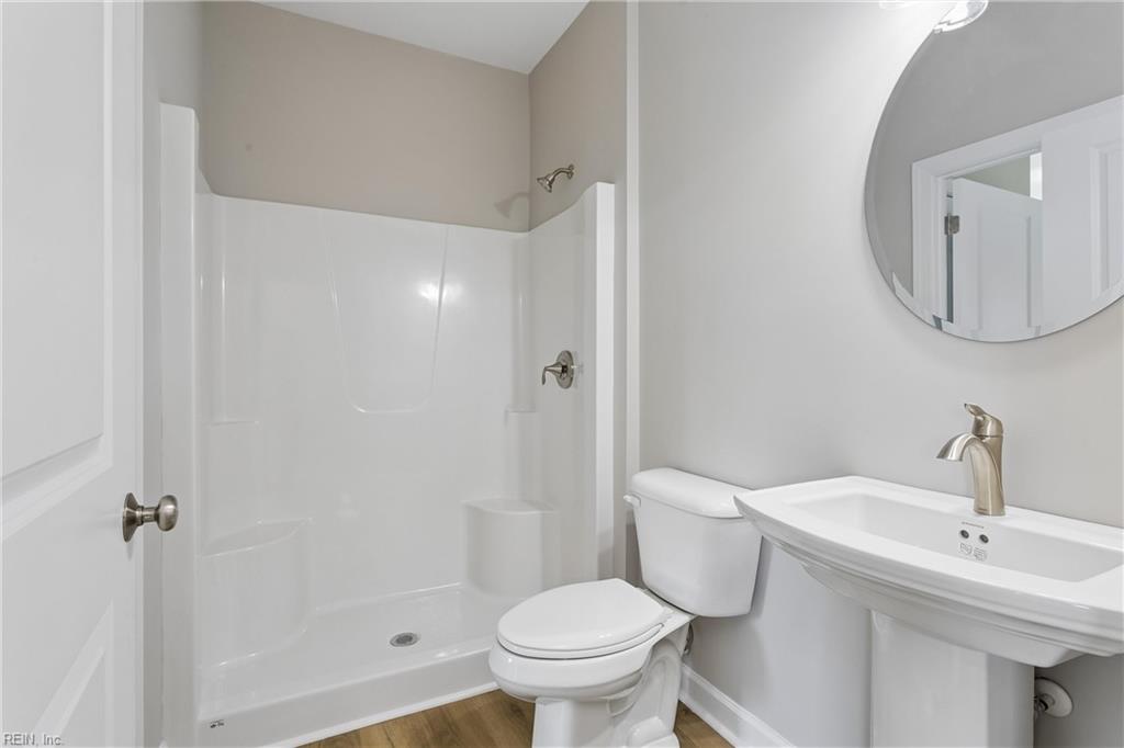 108 Wickre St Property Photo 14
