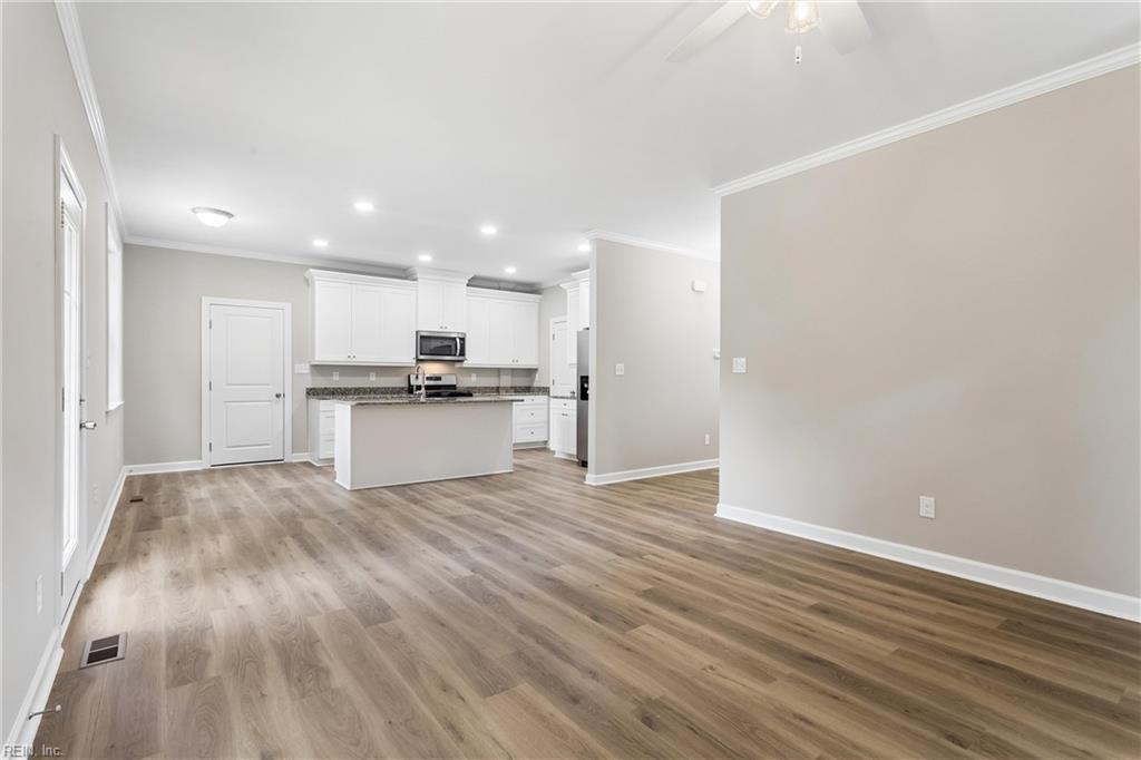 108 Wickre St Property Photo 17