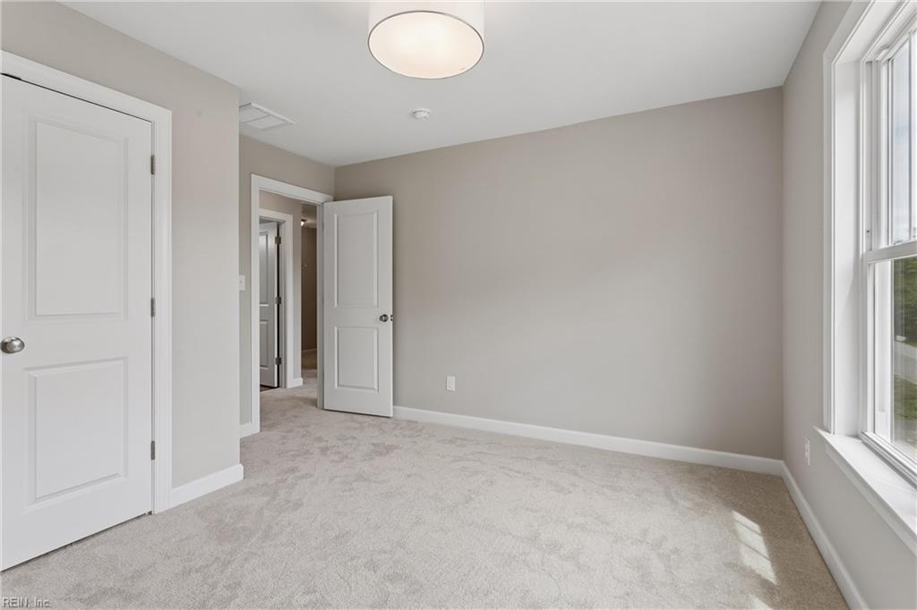 108 Wickre St Property Photo 25