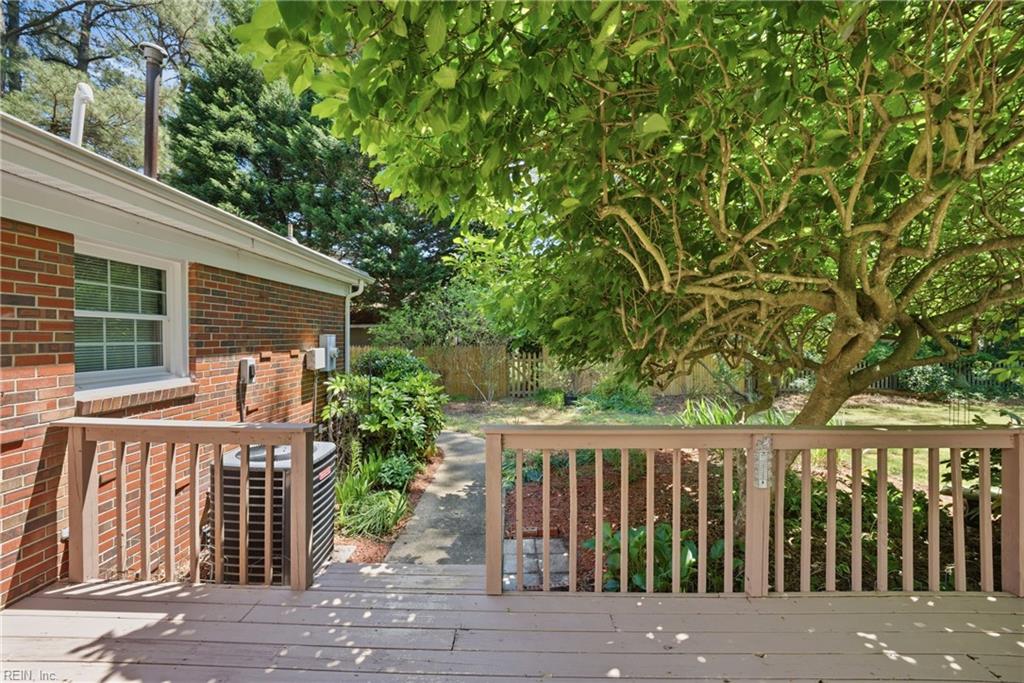 3421 Kings Grant Rd Property Photo 28