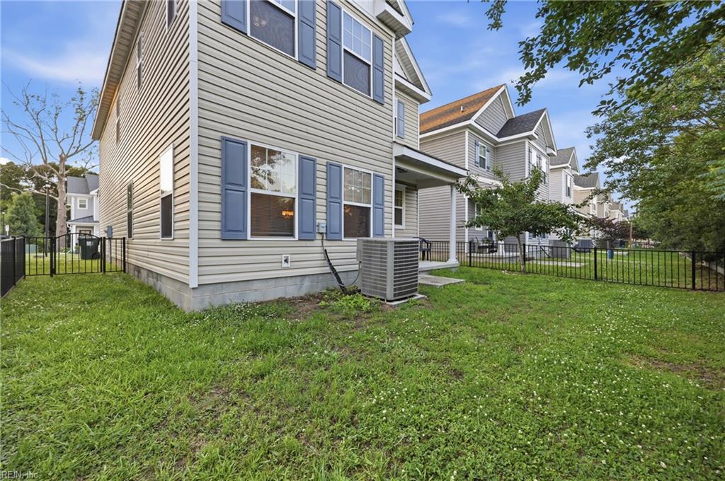 813 Turtle Dove Ct Property Photo 32