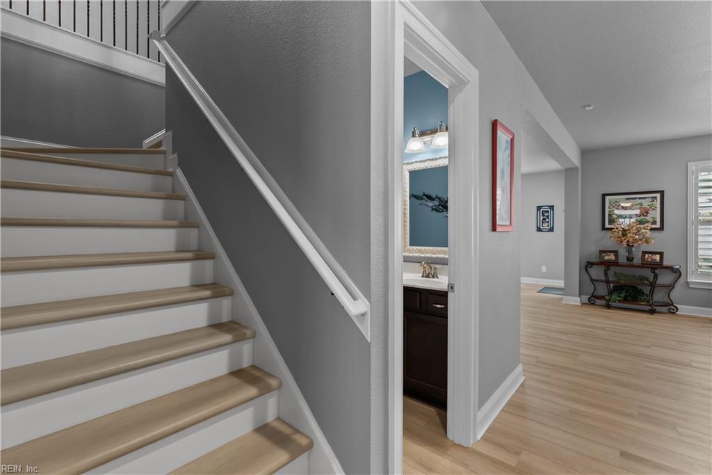 409 Cairns Rd Property Photo 26