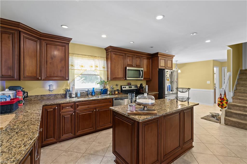 1152 Crystalwood Cir Property Photo 13