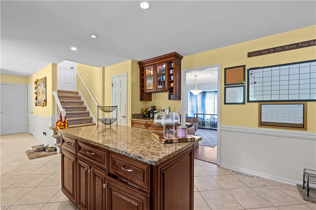 1152 Crystalwood Cir Property Photo 16