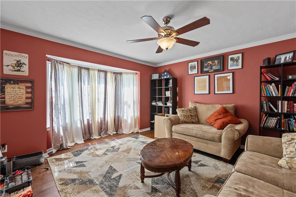 1152 Crystalwood Cir Property Photo 19