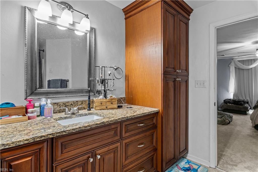 1152 Crystalwood Cir Property Photo 24