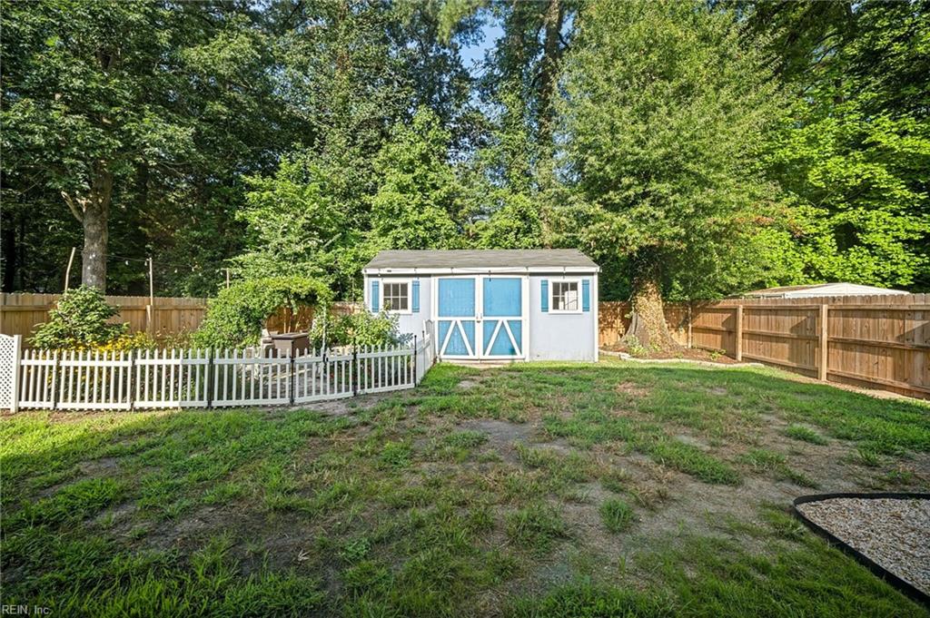 437 Garcia Dr Property Photo 43