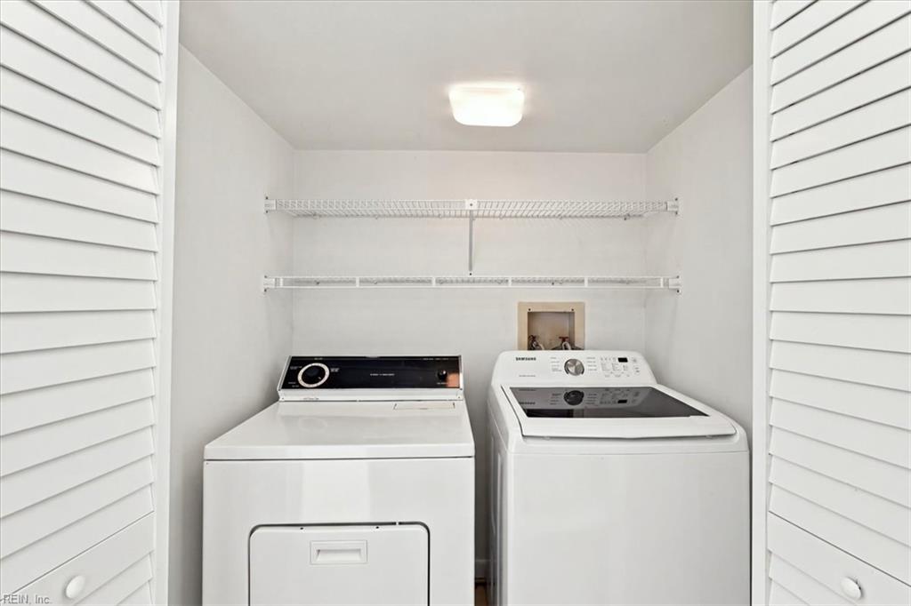 696 Mowbray Arch Property Photo 14