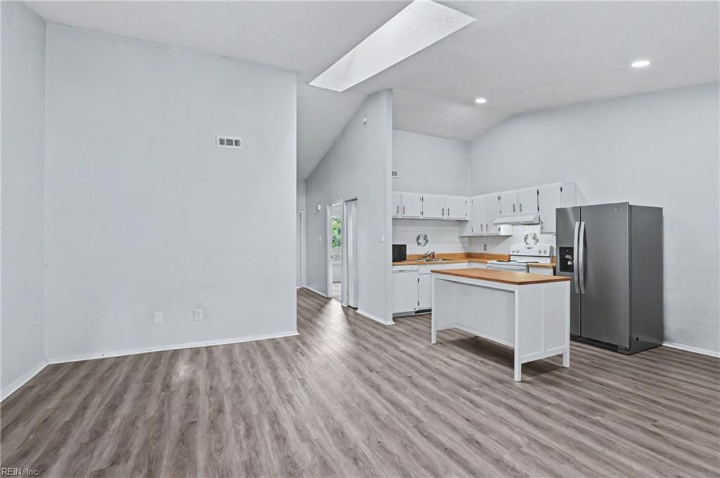 1476 Sangaree Cir Property Photo 3