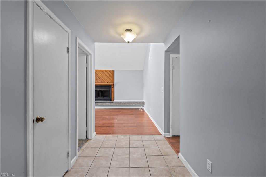 816 Chimney Hill Pw Property Photo 5