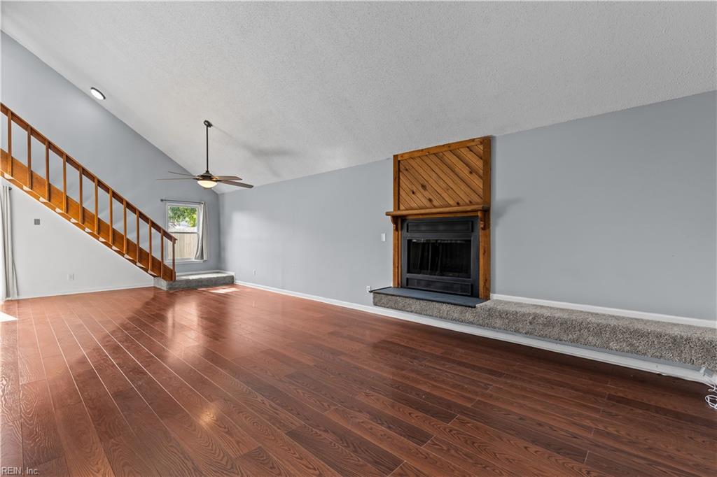 816 Chimney Hill Pw Property Photo 6