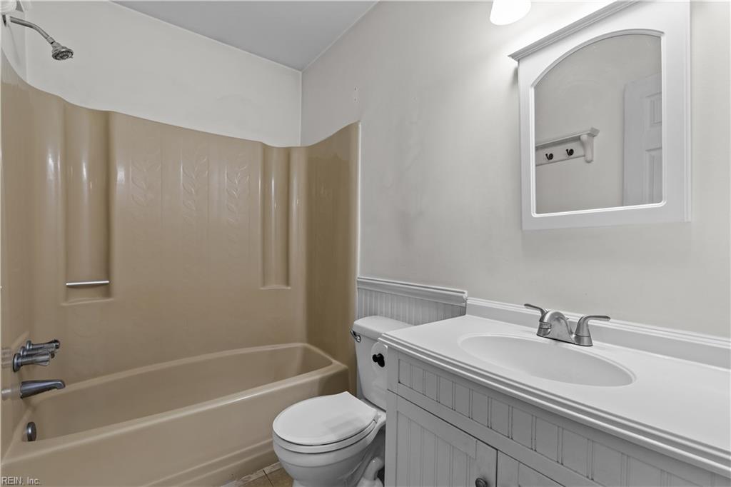 816 Chimney Hill Pw Property Photo 18