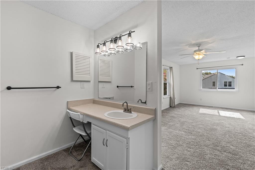 816 Chimney Hill Pw Property Photo 28