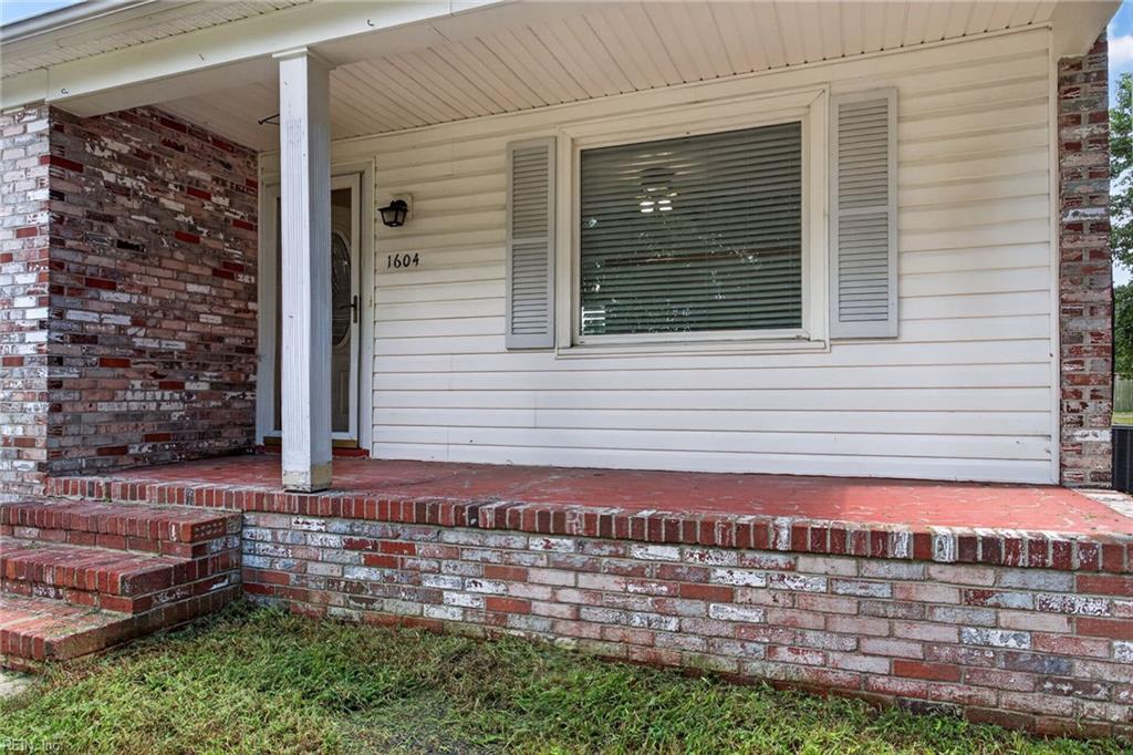 1604 Whaleyville Blvd Property Photo 3