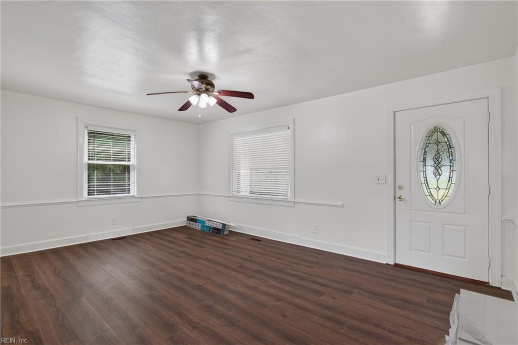 1604 Whaleyville Blvd Property Photo 4
